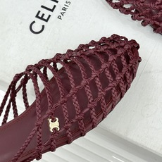 Celine/赛琳26WF新品凯旋门 度假风编织罗马平底凉鞋 凯旋门金扣藏着精致细节 编织肌理自带度假松弛感 平底鞋型走 Celine/赛琳26WF新品凯旋门 度假风编织罗马平底凉鞋 凯旋门金扣藏着精致细节 编织肌理自带度假松弛感 平底鞋型走