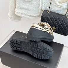 CHANE*|小香26B新品双C 豹纹松糕厚底休闲鞋运动鞋 CHANEL26B秋冬休闲新作 麂皮质感细腻高级 双C标识点 CHANE*|小香26B新品双C 豹纹松糕厚底休闲鞋运动鞋 CHANEL26B秋冬休闲新作 麂皮质感细腻高级 双C标识点