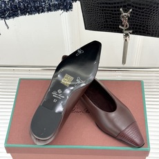 Loro Piana/LP经典复古 复古拼色平底单鞋 复古拼色超耐看 老钱氛围感直接拉满 上脚自带慵懒高级气质 低饱和拼 Loro Piana/LP经典复古 复古拼色平底单鞋 复古拼色超耐看 老钱氛围感直接拉满 上脚自带慵懒高级气质 低饱和拼