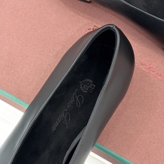 Loro Piana/LP经典复古 复古拼色平底单鞋 复古拼色超耐看 老钱氛围感直接拉满 上脚自带慵懒高级气质 低饱和拼 Loro Piana/LP经典复古 复古拼色平底单鞋 复古拼色超耐看 老钱氛围感直接拉满 上脚自带慵懒高级气质 低饱和拼