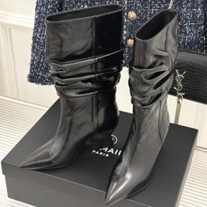 Balmain|巴尔曼26WF新品 褶皱坡跟堆堆长靴 护腿堆褶随性垂落 尖头剪裁利落显腿修长 小牛皮肌理细腻高级 坡跟稳 Balmain|巴尔曼26WF新品 褶皱坡跟堆堆长靴 护腿堆褶随性垂落 尖头剪裁利落显腿修长 小牛皮肌理细腻高级 坡跟稳