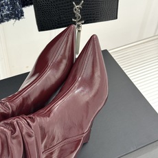 Balmain|巴尔曼26WF新品 褶皱坡跟堆堆长靴 护腿堆褶随性垂落 尖头剪裁利落显腿修长 小牛皮肌理细腻高级 坡跟稳 Balmain|巴尔曼26WF新品 褶皱坡跟堆堆长靴 护腿堆褶随性垂落 尖头剪裁利落显腿修长 小牛皮肌理细腻高级 坡跟稳