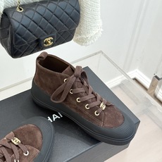 CHANE*|小香26B新品双C 松糕厚底高帮休闲鞋运动鞋 双C标识点缀鞋带 麂皮质感细腻高级 松糕厚底隐形拉长比例 上 CHANE*|小香26B新品双C 松糕厚底高帮休闲鞋运动鞋 双C标识点缀鞋带 麂皮质感细腻高级 松糕厚底隐形拉长比例 上