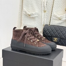 CHANE*|小香26B新品双C 松糕厚底高帮休闲鞋运动鞋 双C标识点缀鞋带 麂皮质感细腻高级 松糕厚底隐形拉长比例 上 CHANE*|小香26B新品双C 松糕厚底高帮休闲鞋运动鞋 双C标识点缀鞋带 麂皮质感细腻高级 松糕厚底隐形拉长比例 上
