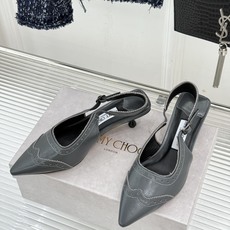 Jimmy Choo/吉米周26WF新品 雕花尖头猫跟凉鞋 雕花肌理揉进浪漫质感 尖头秒拉腿部线条 猫跟轻盈又好走 小羊 Jimmy Choo/吉米周26WF新品 雕花尖头猫跟凉鞋 雕花肌理揉进浪漫质感 尖头秒拉腿部线条 猫跟轻盈又好走 小羊