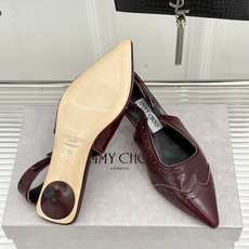 Jimmy Choo/吉米周26WF新品 雕花尖头猫跟凉鞋 雕花肌理揉进浪漫质感 尖头秒拉腿部线条 猫跟轻盈又好走 小羊 Jimmy Choo/吉米周26WF新品 雕花尖头猫跟凉鞋 雕花肌理揉进浪漫质感 尖头秒拉腿部线条 猫跟轻盈又好走 小羊
