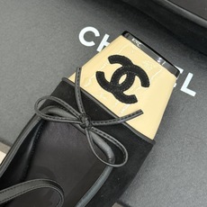 CHANE*|小香26A新品双C 猪鼻子蝴蝶结平底玛丽珍鞋 猪鼻鞋头缀蝴蝶结 双C拼色漾着复古感 平底软底超贴脚 缎面蝴 CHANE*|小香26A新品双C 猪鼻子蝴蝶结平底玛丽珍鞋 猪鼻鞋头缀蝴蝶结 双C拼色漾着复古感 平底软底超贴脚 缎面蝴