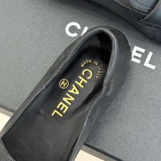 CHANE*|小香26B新品双C扣 方头一脚蹬平底乐福鞋单鞋 双C扣是经典灵魂 穿脱丝滑超省心 平底软底久走也不累 方头 CHANE*|小香26B新品双C扣 方头一脚蹬平底乐福鞋单鞋 双C扣是经典灵魂 穿脱丝滑超省心 平底软底久走也不累 方头