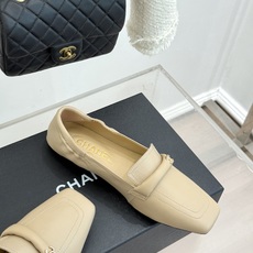 CHANE*|小香26B新品双C扣 方头一脚蹬平底乐福鞋单鞋 双C扣是经典灵魂 穿脱丝滑超省心 平底软底久走也不累 方头 CHANE*|小香26B新品双C扣 方头一脚蹬平底乐福鞋单鞋 双C扣是经典灵魂 穿脱丝滑超省心 平底软底久走也不累 方头