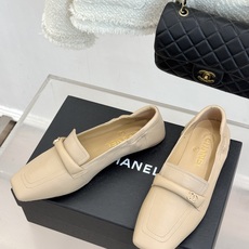 CHANE*|小香26B新品双C扣 方头一脚蹬平底乐福鞋单鞋 双C扣是经典灵魂 穿脱丝滑超省心 平底软底久走也不累 方头 CHANE*|小香26B新品双C扣 方头一脚蹬平底乐福鞋单鞋 双C扣是经典灵魂 穿脱丝滑超省心 平底软底久走也不累 方头