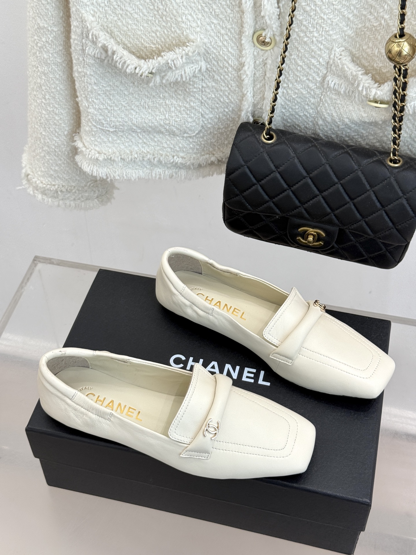 CHANE*|小香26B新品双C扣 方头一脚蹬平底乐福鞋单鞋 双C扣是经典灵魂 穿脱丝滑超省心 平底软底久走也不累 方头 CHANE*|小香26B新品双C扣 方头一脚蹬平底乐福鞋单鞋 双C扣是经典灵魂 穿脱丝滑超省心 平底软底久走也不累 方头