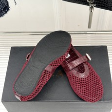 原版盒+10 ALAÏA /阿莱雅 26WF新品 镂空网面平底玛丽珍鞋 网面镂空平底玛丽珍鞋 精致网格通透又轻盈 绒面锁 原版盒+10 ALAÏA /阿莱雅 26WF新品 镂空网面平底玛丽珍鞋 网面镂空平底玛丽珍鞋 精致网格通透又轻盈 绒面锁