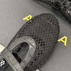原版盒+10 ALAÏA /阿莱雅 26WF新品 镂空网面平底玛丽珍鞋 网面镂空平底玛丽珍鞋 精致网格通透又轻盈 绒面锁 原版盒+10 ALAÏA /阿莱雅 26WF新品 镂空网面平底玛丽珍鞋 网面镂空平底玛丽珍鞋 精致网格通透又轻盈 绒面锁