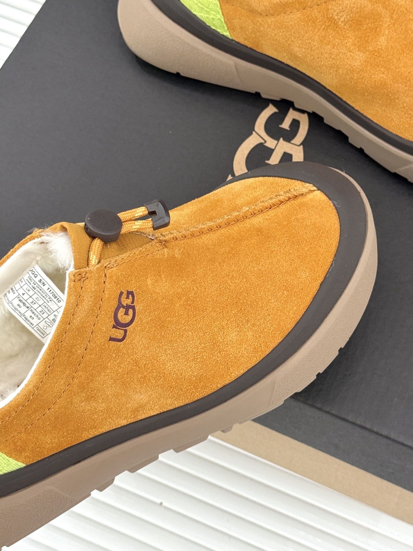 (男码+10) UGG 26WF秋冬新品时尚彩壳 一脚蹬2.0塔斯曼羊毛休闲鞋 彩壳2.0质感升级 塔斯曼羊毛亲肤暖 一 (男码+10) UGG 26WF秋冬新品时尚彩壳 一脚蹬2.0塔斯曼羊毛休闲鞋 彩壳2.0质感升级 塔斯曼羊毛亲肤暖 一