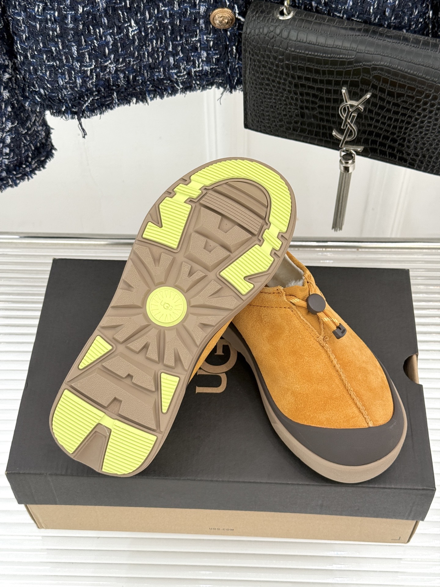 (男码+10) UGG 26WF秋冬新品时尚彩壳 一脚蹬2.0塔斯曼羊毛休闲鞋 彩壳2.0质感升级 塔斯曼羊毛亲肤暖 一 (男码+10) UGG 26WF秋冬新品时尚彩壳 一脚蹬2.0塔斯曼羊毛休闲鞋 彩壳2.0质感升级 塔斯曼羊毛亲肤暖 一