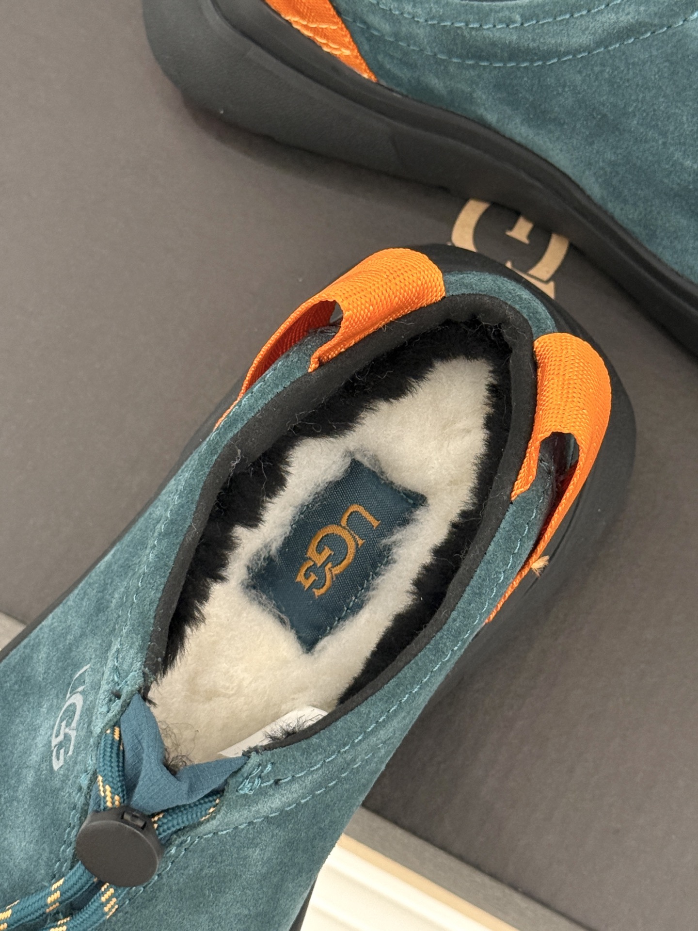 （男码＋10） UGG 26WF秋冬新品时尚彩壳 一脚蹬2.0塔斯曼羊毛休闲鞋 彩壳2.0质感升级 塔斯曼羊毛亲肤暖 一