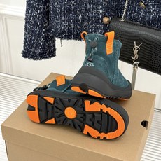 男码+10 UGG 26WF秋冬新品一脚蹬 情侣款迷你潮流雪地靴 一脚蹬穿脱超省心 情侣同款上脚太合拍 迷你靴型显腿长 男码+10 UGG 26WF秋冬新品一脚蹬 情侣款迷你潮流雪地靴 一脚蹬穿脱超省心 情侣同款上脚太合拍 迷你靴型显腿长