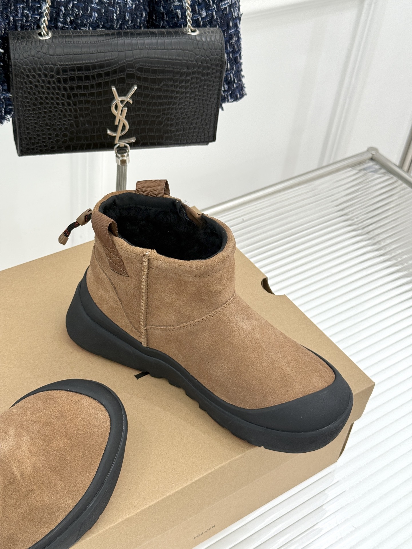 男码＋10 UGG 26WF秋冬新品一脚蹬 情侣款迷你潮流雪地靴 一脚蹬穿脱超省心 情侣同款上脚太合拍 迷你靴型显腿长 