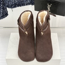 Untitlab 26WF秋冬新品 复古皮带扣两穿法雪地靴 复古皮带扣戳中审美 羊毛内里软糯又保暖 靴筒翻折一靴两穿 软 Untitlab 26WF秋冬新品 复古皮带扣两穿法雪地靴 复古皮带扣戳中审美 羊毛内里软糯又保暖 靴筒翻折一靴两穿 软