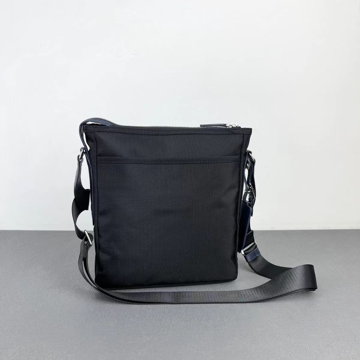 여행가방 134411 가방 Bag 썸네일 이미지