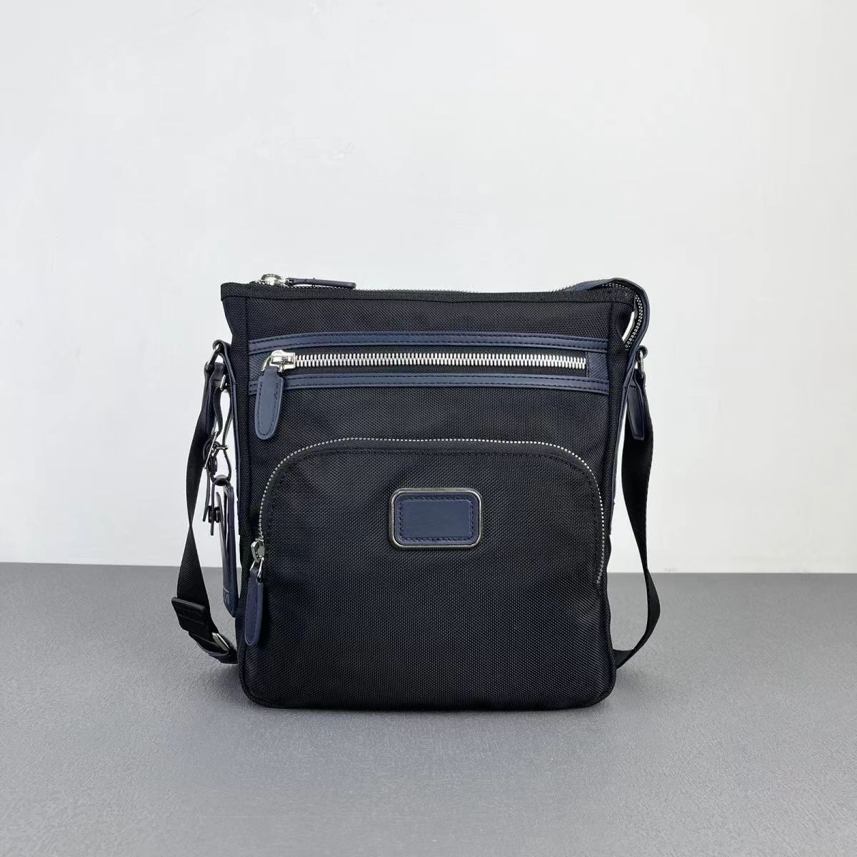 여행가방 134411 가방 Bag 썸네일 이미지