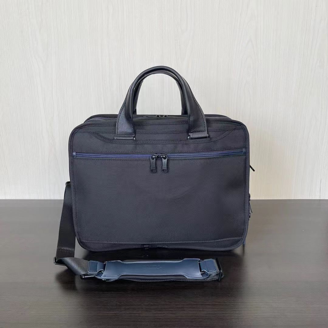 여행가방 134409 가방 Bag 썸네일 이미지