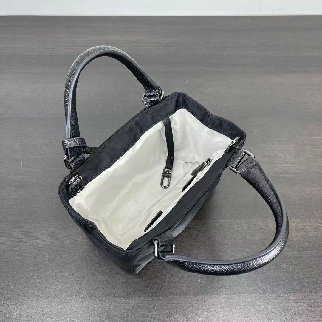 여행가방 134406 가방 Bag 썸네일 이미지