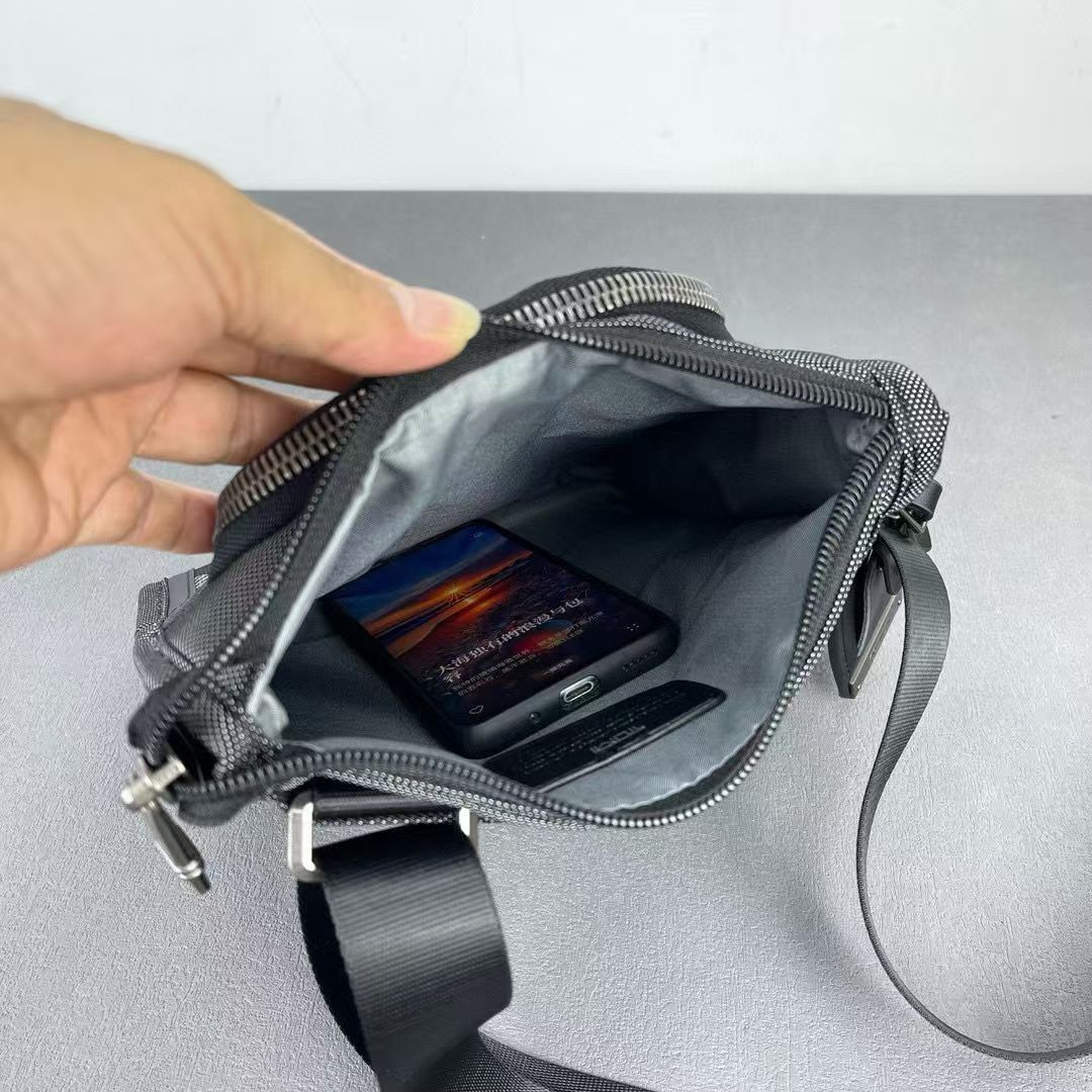 여행가방 134402 가방 Bag 썸네일 이미지