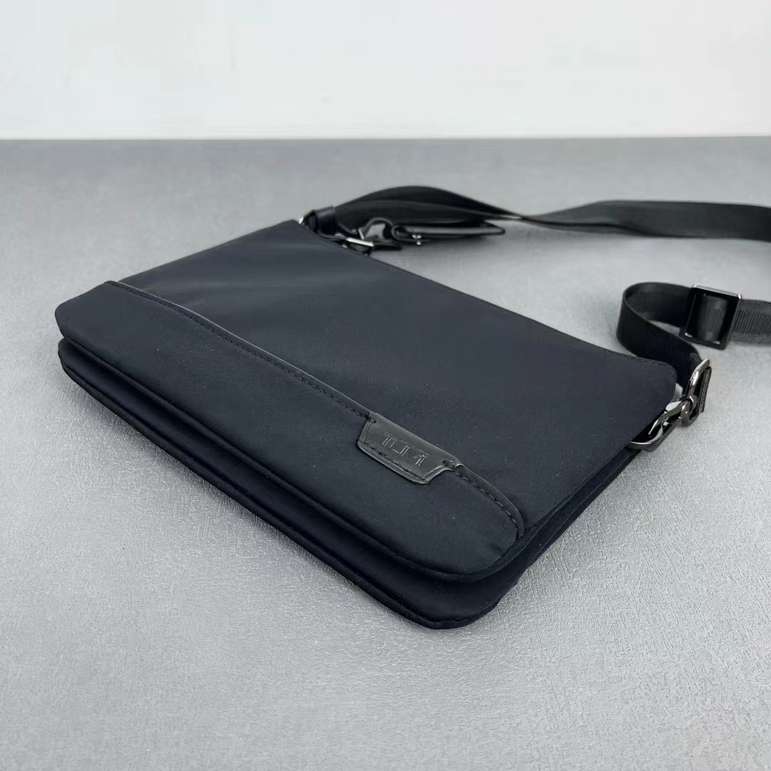 여행가방 134394 가방 Bag 썸네일 이미지