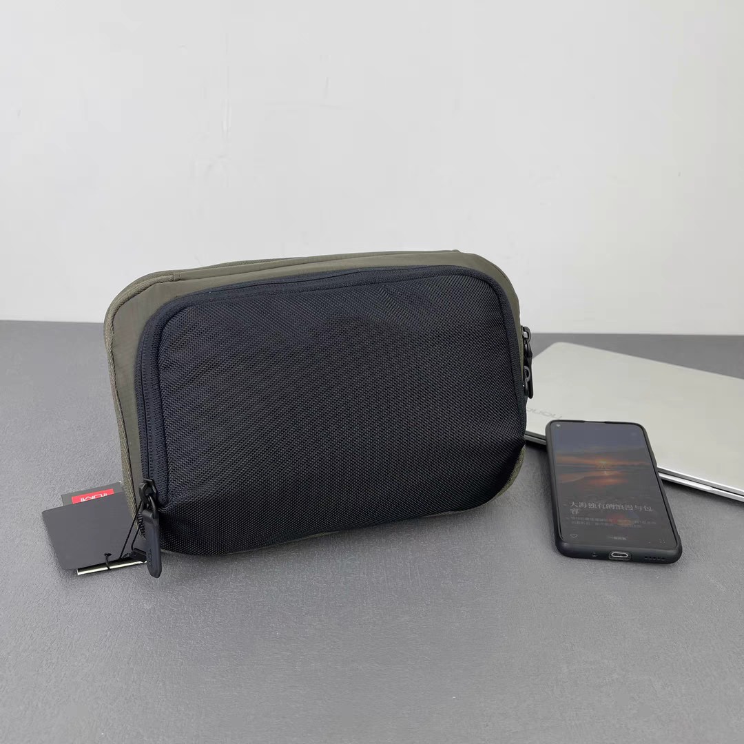 여행가방 134383 가방 Bag 썸네일 이미지