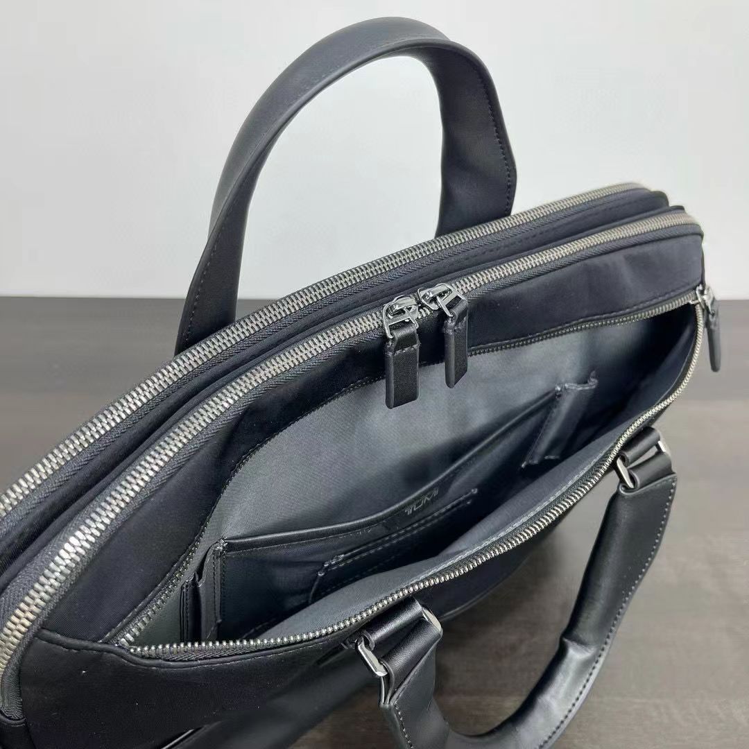 여행가방 134379 가방 Bag 썸네일 이미지