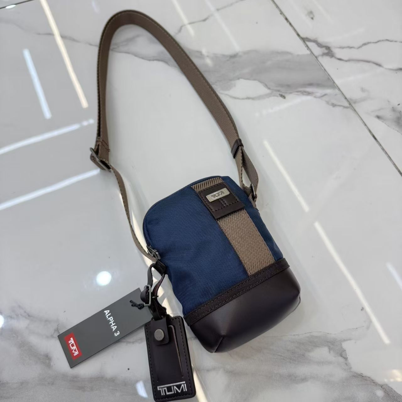 여행가방 134365 가방 Bag 썸네일 이미지