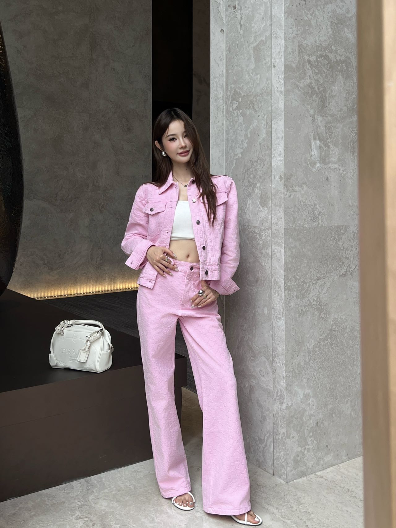 NO:797431,Model upper body picture,,19860909模特上身图,,,Women's clothing