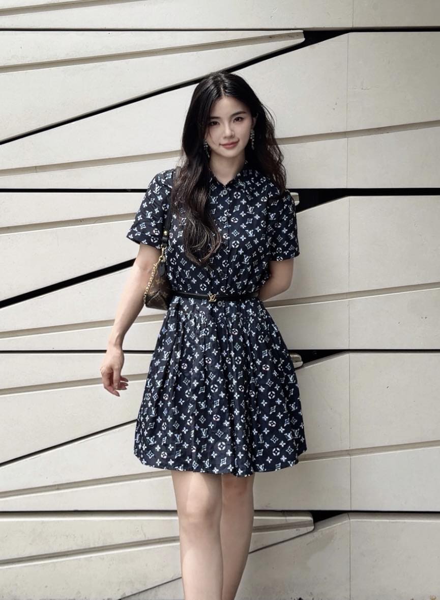 NO:839644,Model upper body picture,,19860909模特上身图,,,Women's clothing