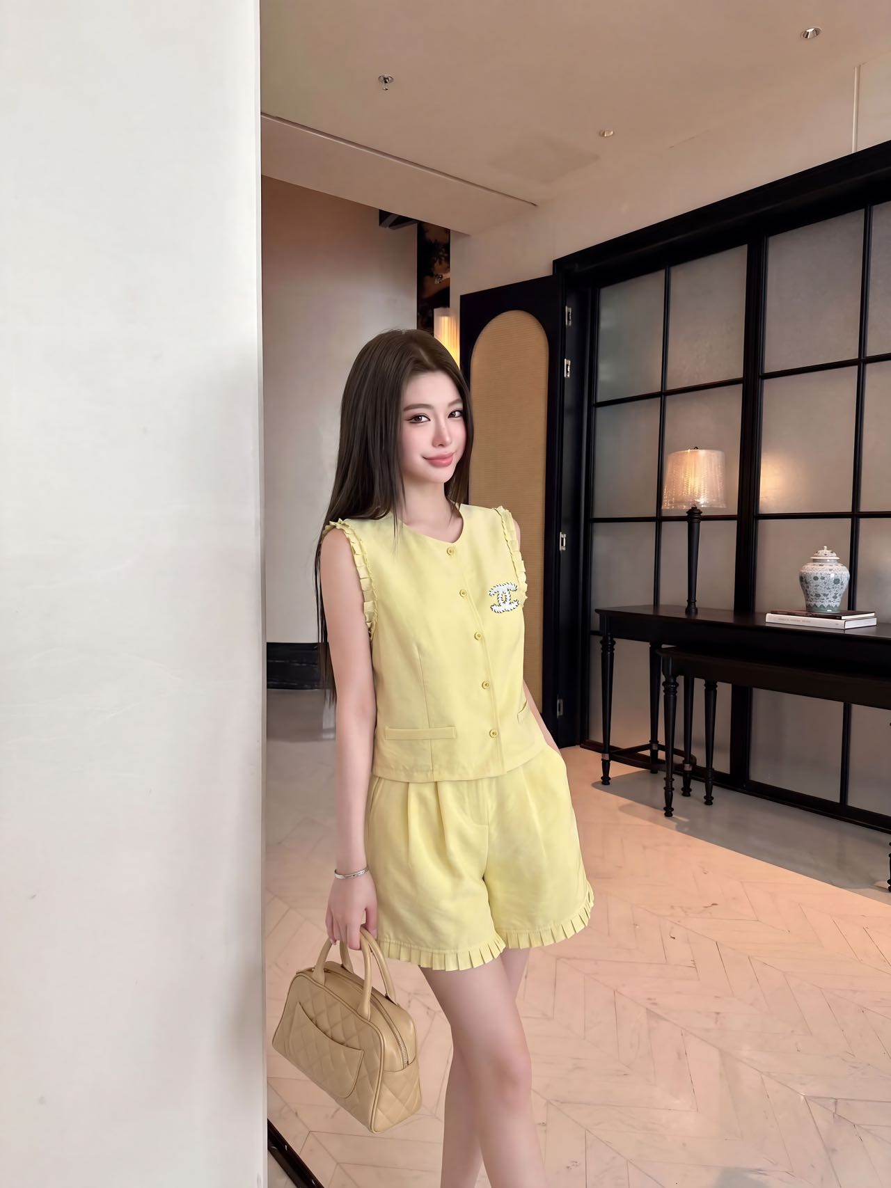 NO:842416,Model upper body picture,,19860909模特上身图,,,Women's clothing