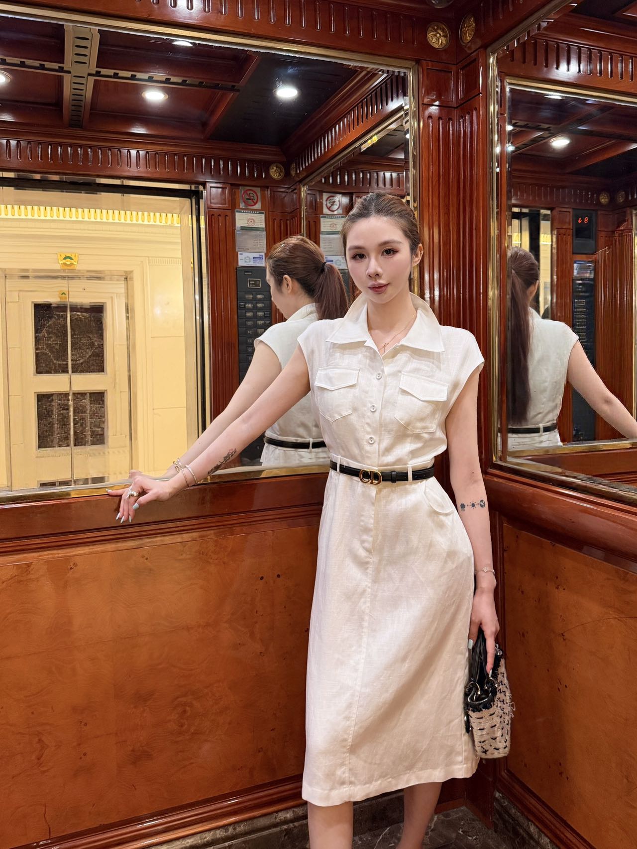 NO:844034,Model upper body picture,,19860909模特上身图,,,Women's clothing