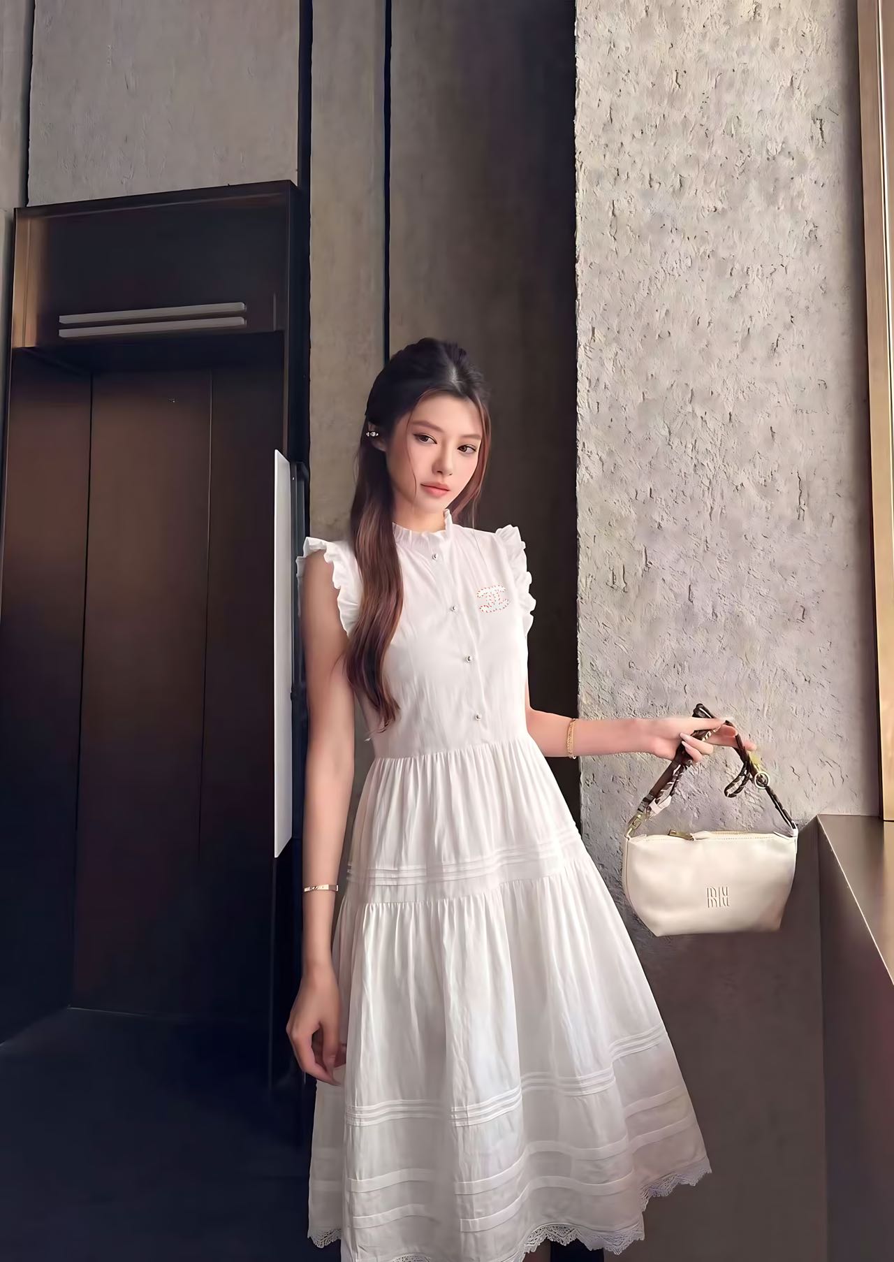 NO:844022,Model upper body picture,,19860909模特上身图,,,Women's clothing