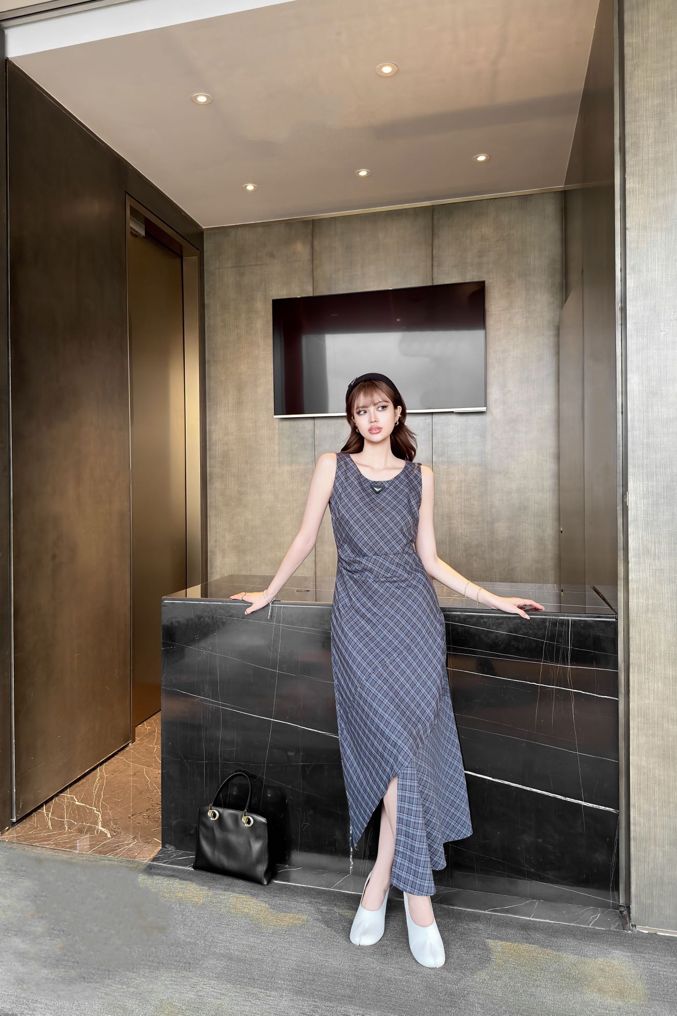 NO:893385,Model upper body picture,,19860909模特上身图,,,Women's clothing