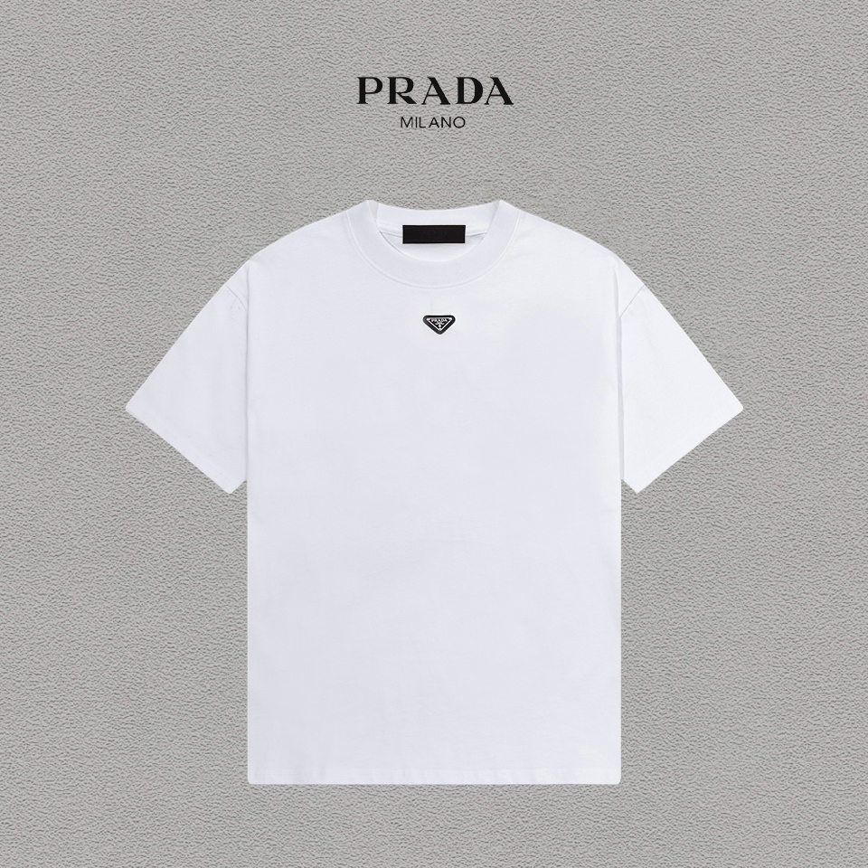 @85 Camiseta de manga corta de algodón puro, versátil y moderna con logo triangular de Prada/Prada para hombres y mujer…