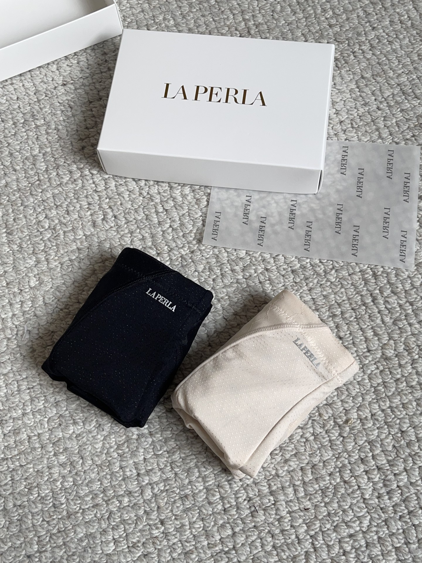 LaPerla新款美体轻塑热能收腹内裤 带你解锁黄金比例的秘密！【款号】【颜色】经典黑 经典肤【尺码】M
