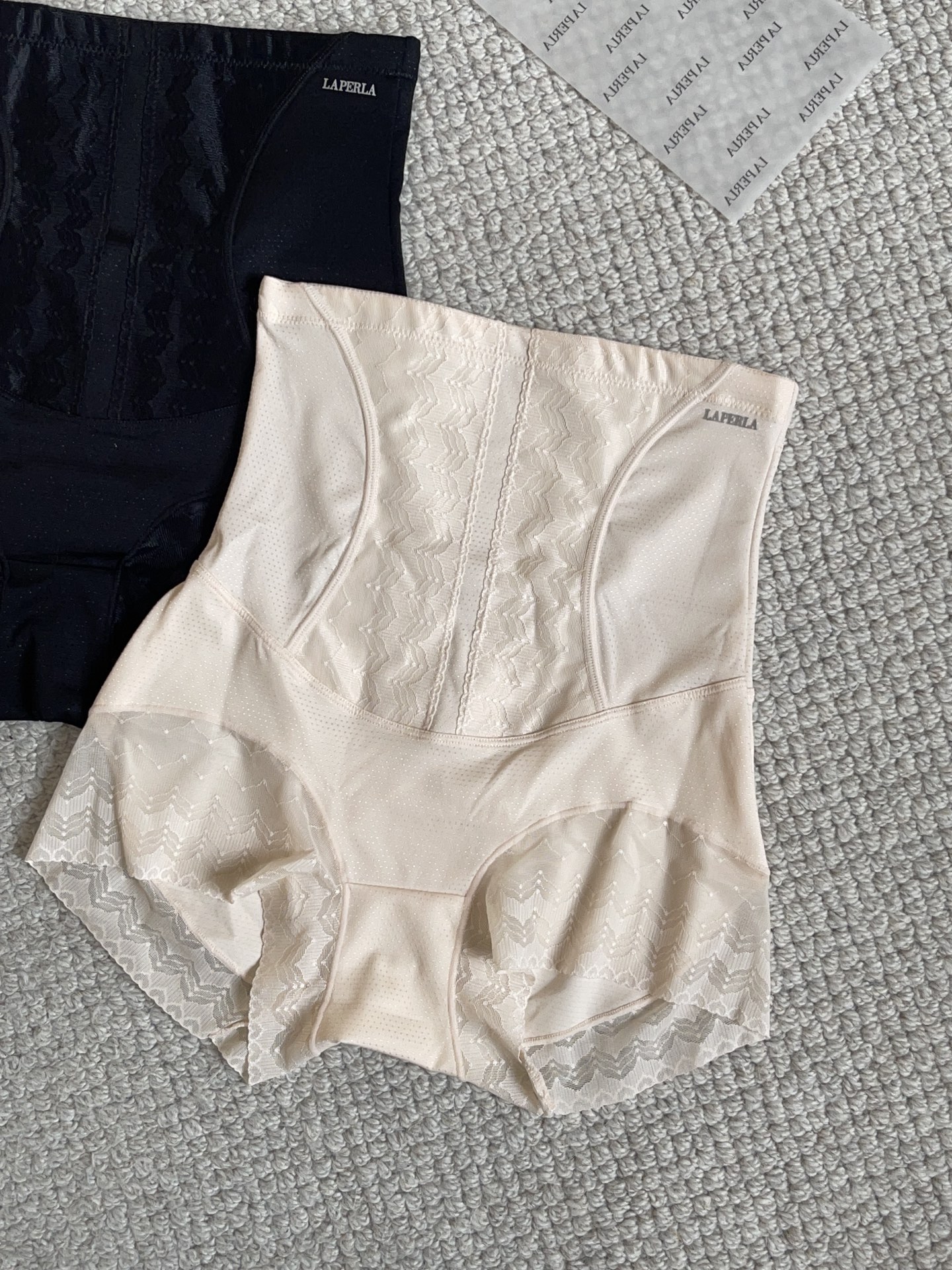 LaPerla新款美体轻塑热能收腹内裤 带你解锁黄金比例的秘密！【款号】【颜色】经典黑 经典肤【尺码】M