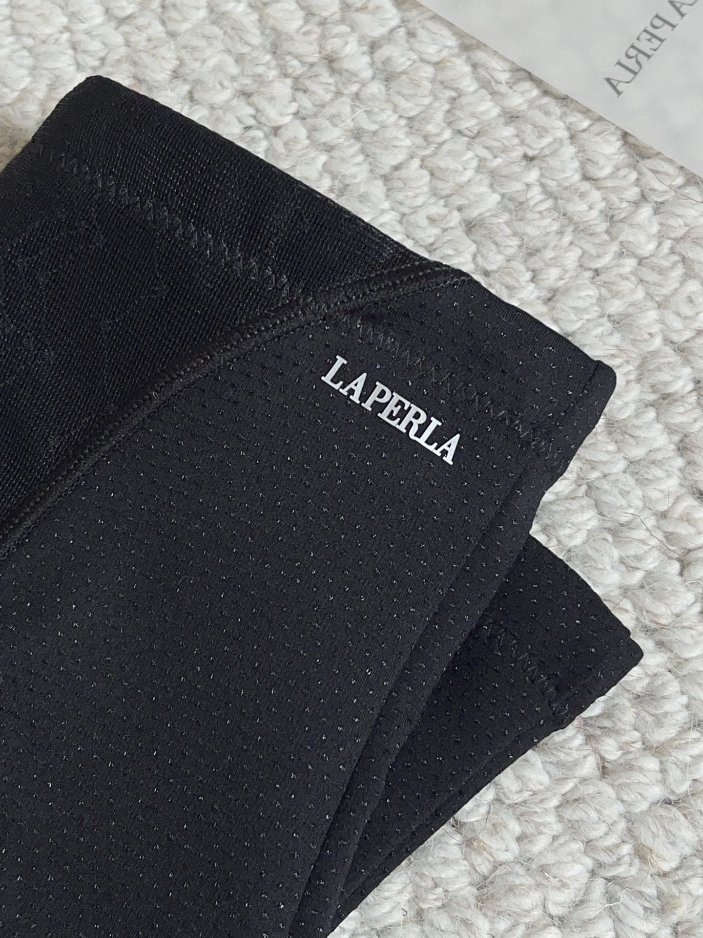 LaPerla新款美体轻塑热能收腹内裤 带你解锁黄金比例的秘密！【款号】【颜色】经典黑 经典肤【尺码】M