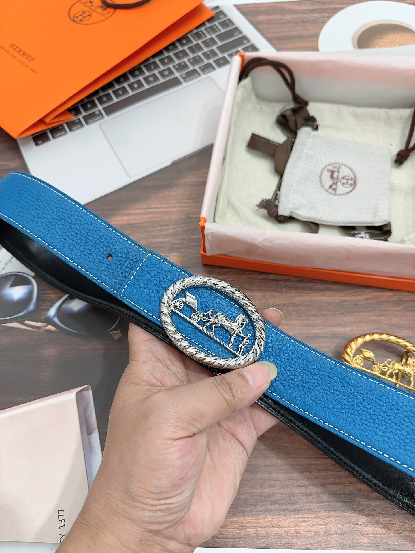 p391 Purchased a real grade Hermes, a horse-skin belt, double-headed cow skin, 3.8 cm wide - 图片 4
