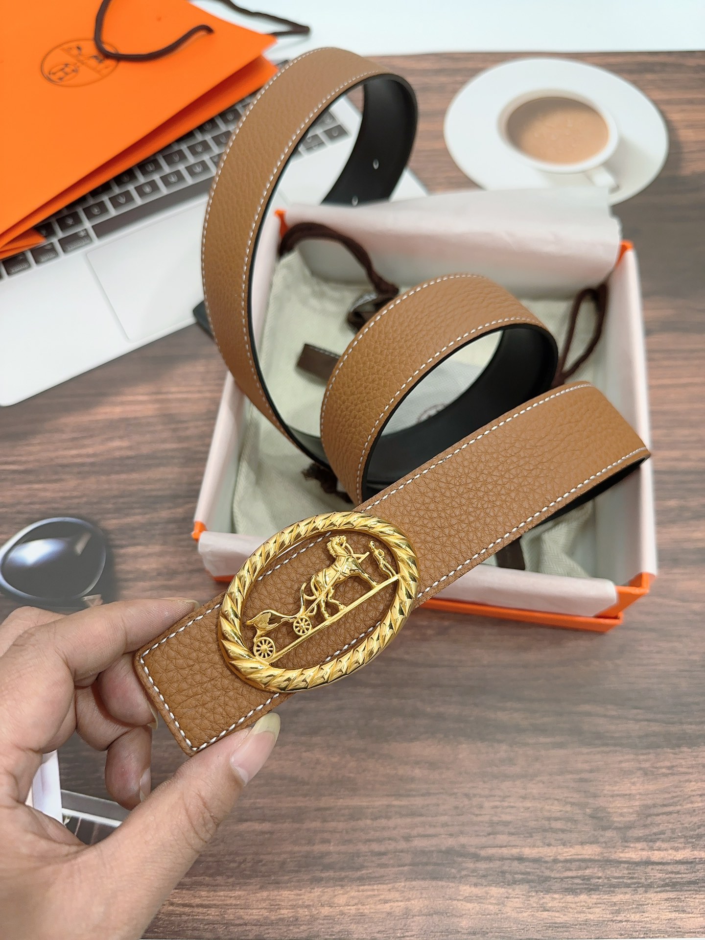 p391 Purchased a real grade Hermes, a horse-skin belt, double-headed cow skin, 3.8 cm wide - 图片 3