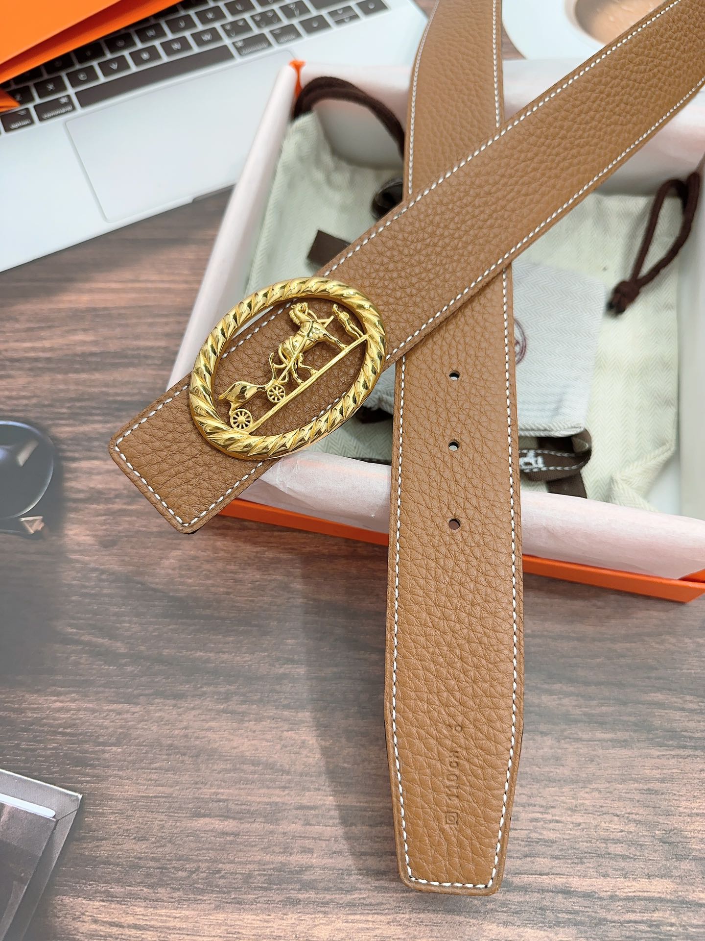 p391 Purchased a real grade Hermes, a horse-skin belt, double-headed cow skin, 3.8 cm wide - 图片 2
