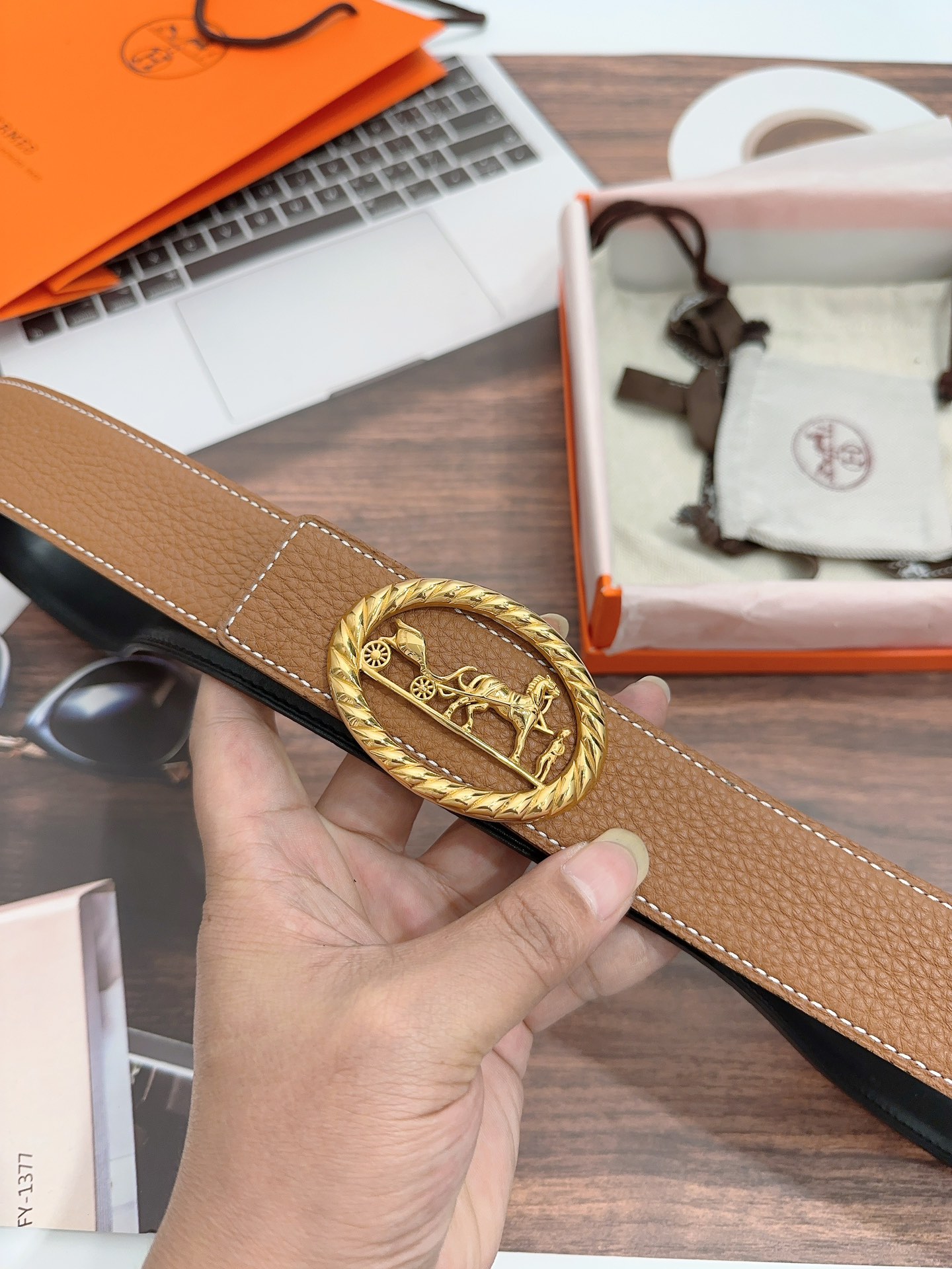 p391 Purchased a real grade Hermes, a horse-skin belt, double-headed cow skin, 3.8 cm wide - 图片 4