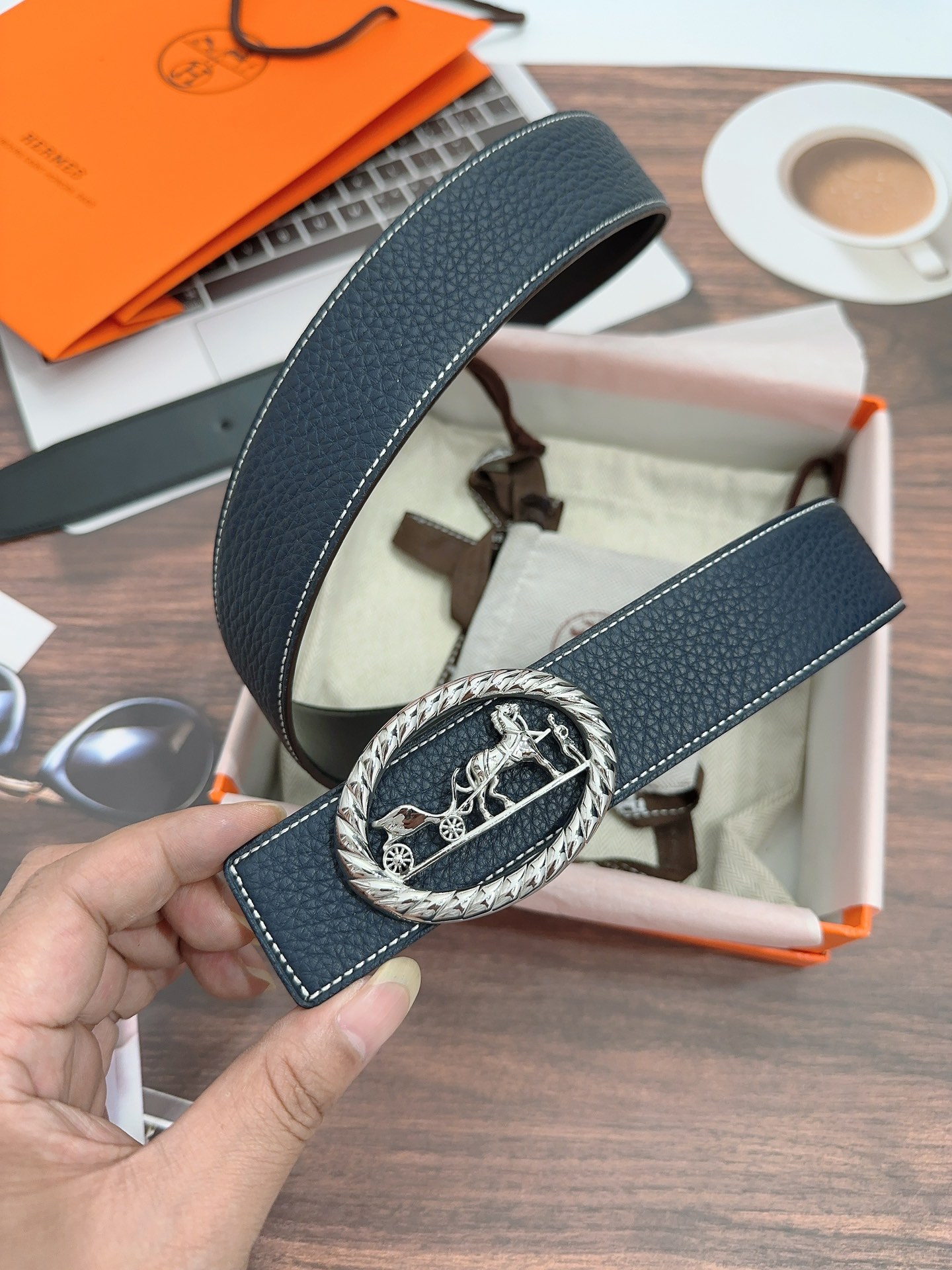p391 Purchased a real grade Hermes, a horse-skin belt, double-headed cow skin, 3.8 cm wide - 图片 3