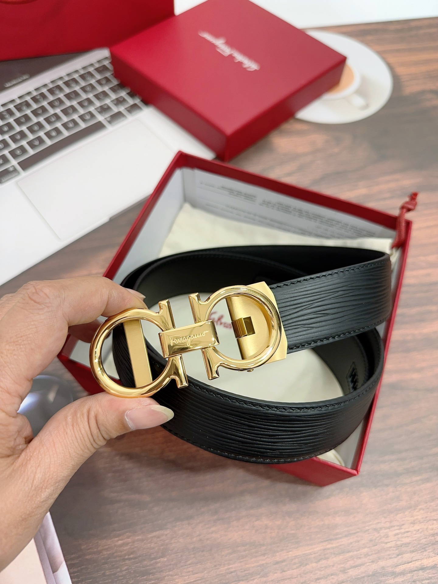 Ferragamo Haute Couture Luxury Atelier Designer Belt Tie Accessories 6