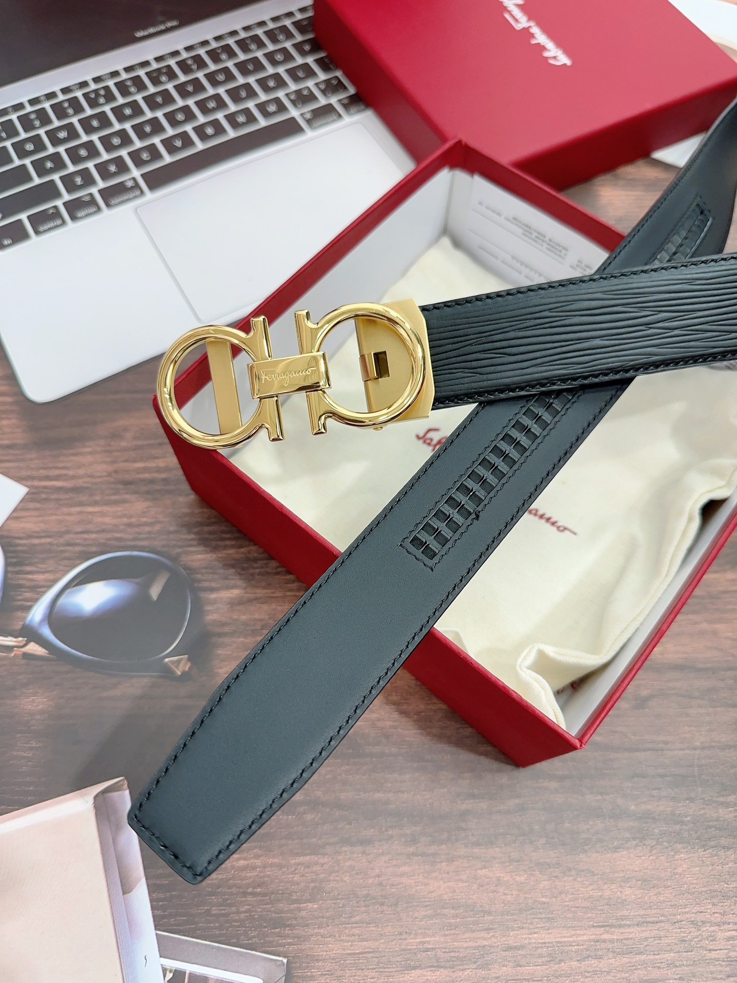 Ferragamo Haute Couture Luxury Atelier Designer Belt Tie Accessories 2