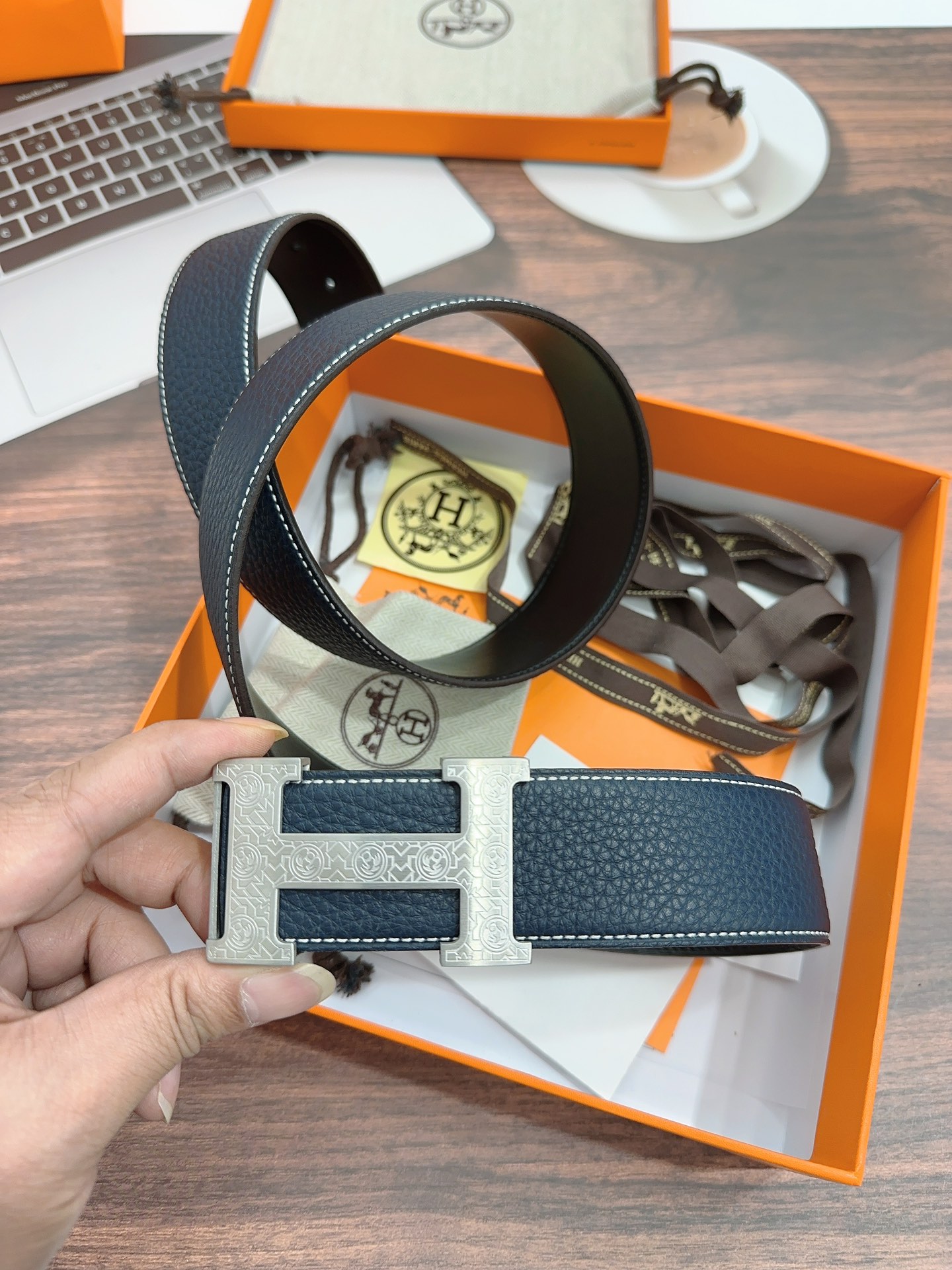 Hermes爱马仕进口双面荔纹皮带3.8cm宽度